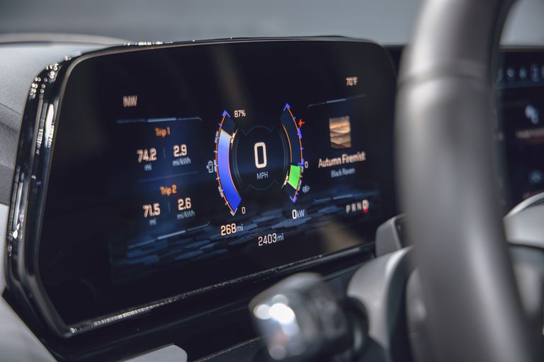 2024-chevrolet-silverado-ev-rst-203-1641310277.jpg
