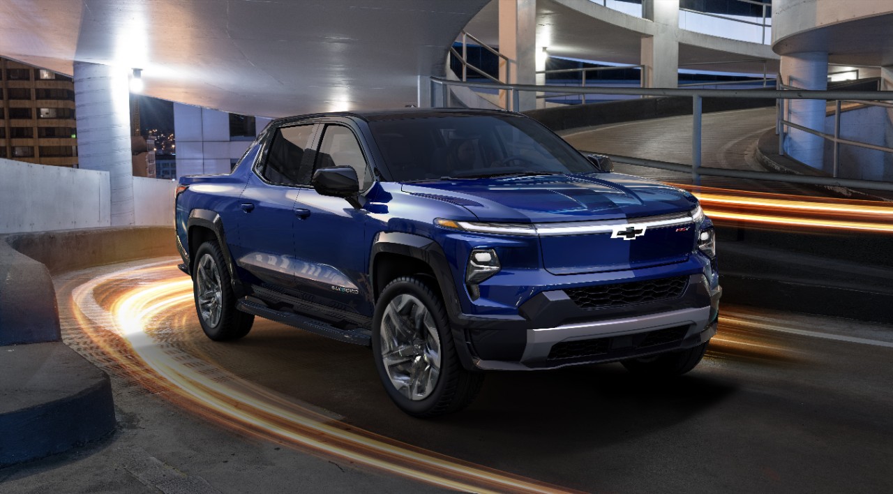 2024-Silverado-EV-RST-021.jpg