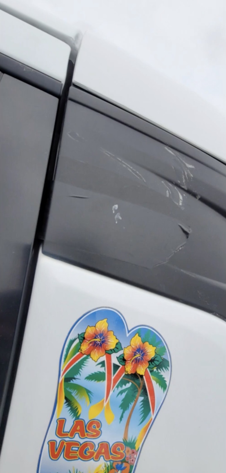 Silverado EV prototype spotted 14.jpg