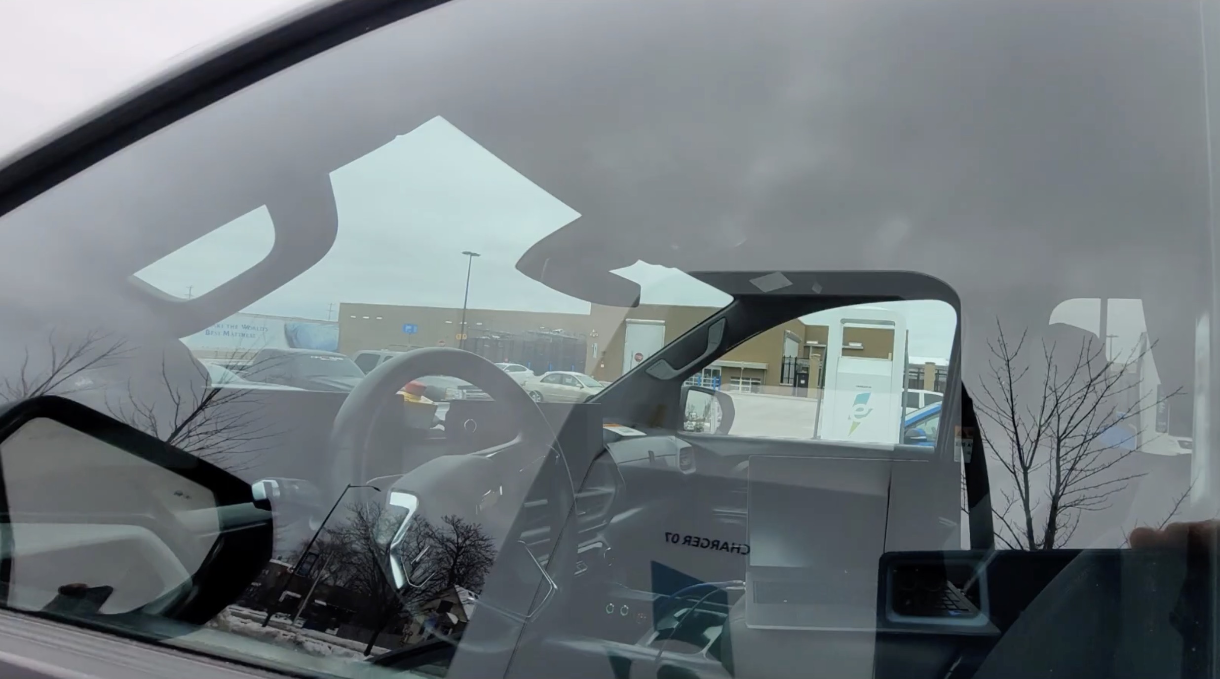 Silverado EV prototype spotted 15.jpg
