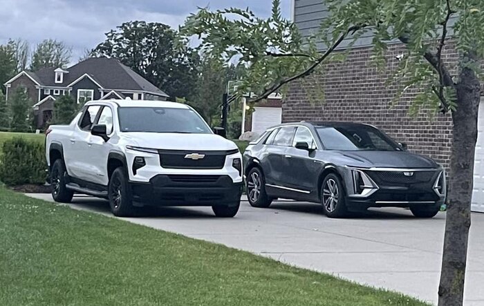 Silverado EV spotted in Metro Detroit